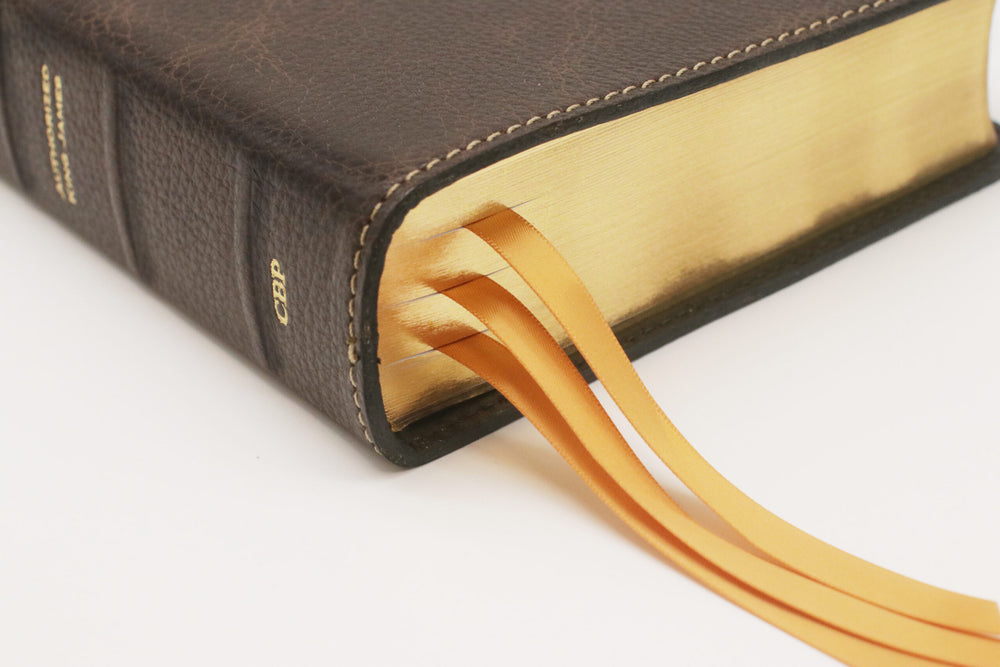 Biblia de estudio tamaño medio - Serie Piel de vaca plena flor, Marrón