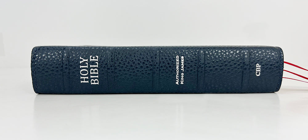 Edición para Lectores con Letra Grande Mediana - Serie Signature, Cubierta de Piel de Vacuno Plena Flor Azul con Forro de Plena Flor Negro
