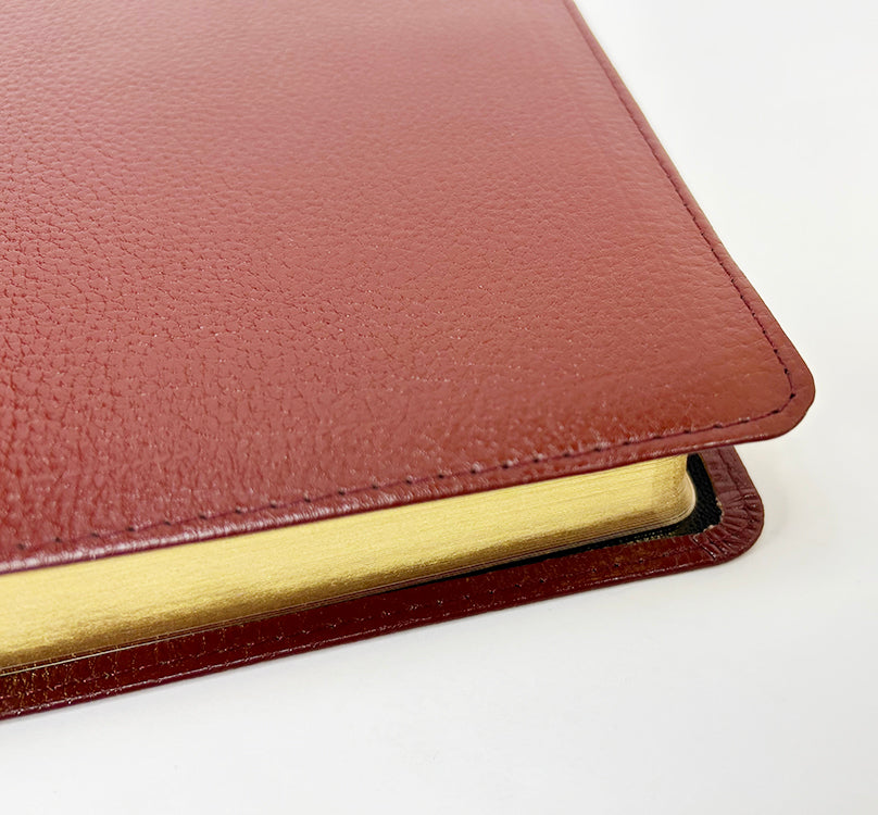Biblia de estudio clásica de tamaño mediano con márgenes anchos - Serie Corporativa, Burdeos