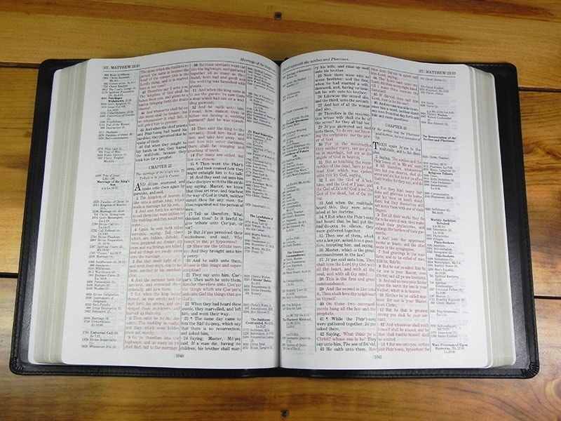 Large Print Thompson Chain Reference Bible Corporate Series - 