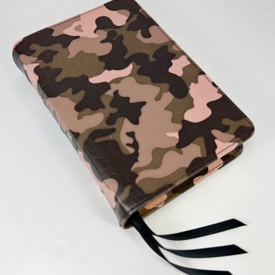 Handsize Text Bible - Full-Grain Cowhide Series, Pink Camo